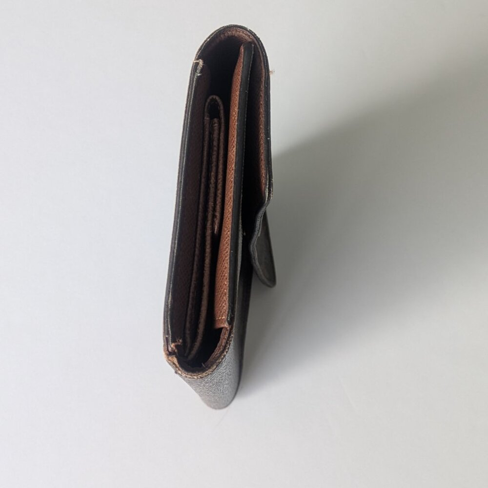 Louis Vuitton iconic Monogram Wallet - Picture 6 of 9